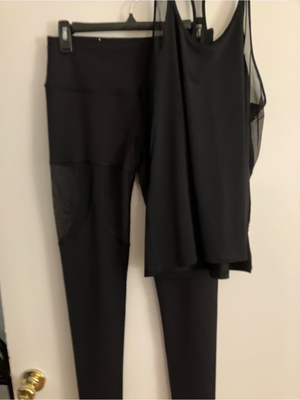 Victoria's Secret Black Mesh-Back Tank with mesh detail Leggings-size M (NWOT)